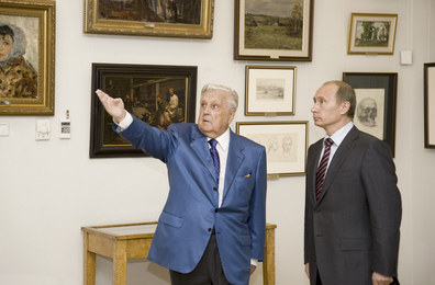 V.V. Putin and I.S. Glazunov in the Gallery of the Artist